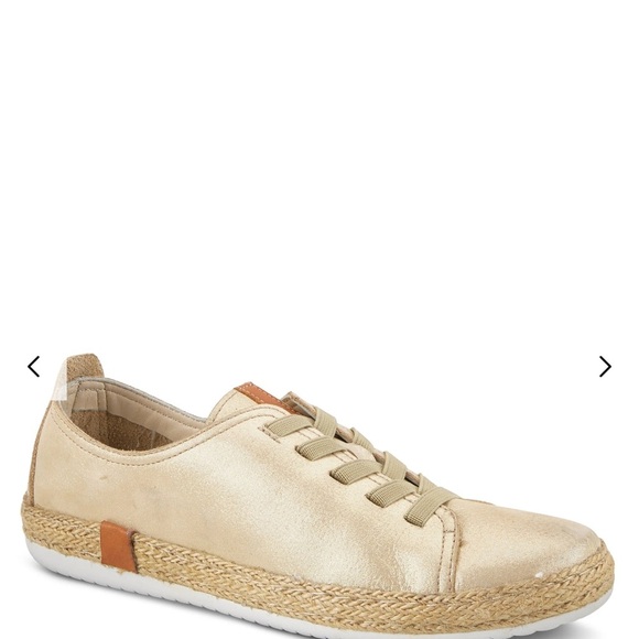 New SPRING STEP Espadrille Genuine Leather Shoes in Gold Metallic - Picture 1 of 9